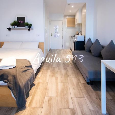 Residence Aguila - Studio In Bonanza Square ベナルマデナ エクステリア 写真