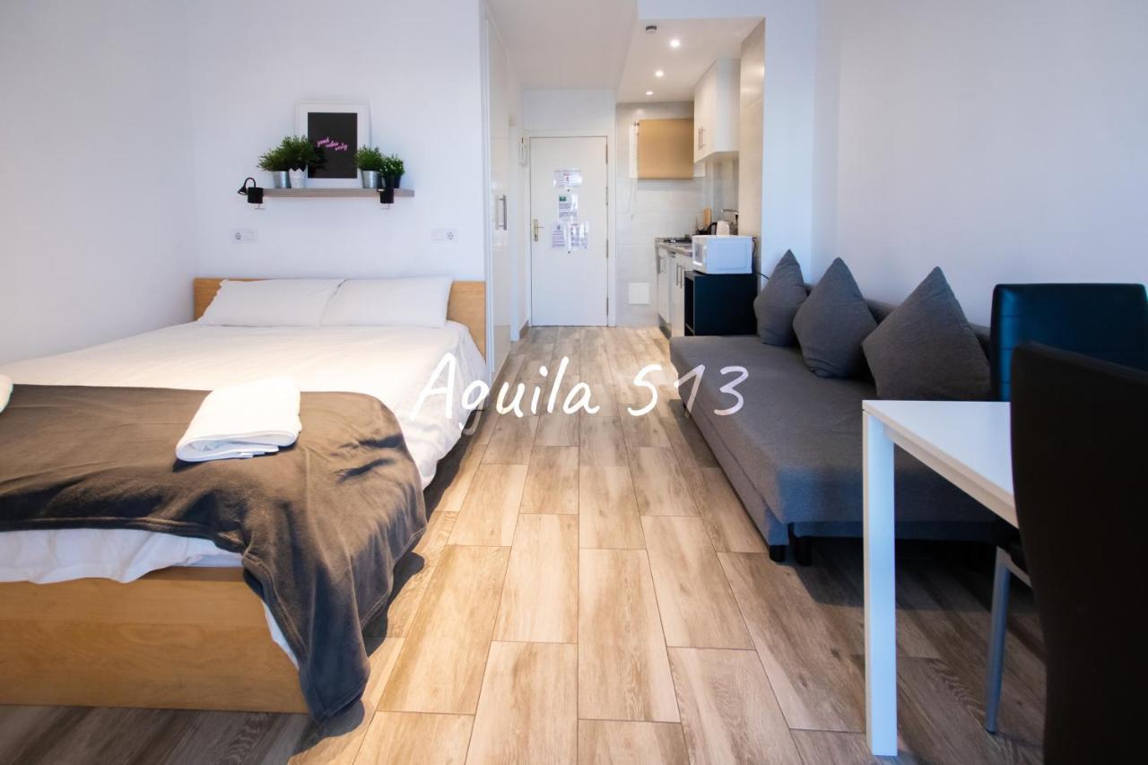 Residence Aguila - Studio In Bonanza Square ベナルマデナ エクステリア 写真